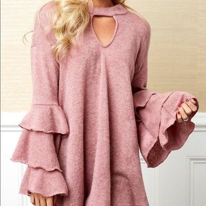 Ruffle sleeve boutique Sweater with Neck Cut Out S